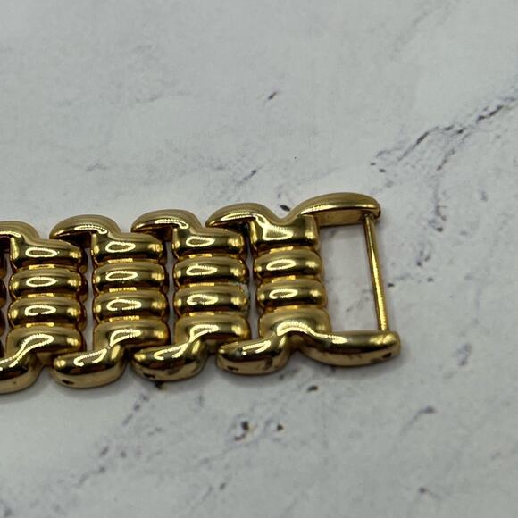 Vintage EJ (Ernest Jones) gold tone and rhinestone watch - Picture 7 of 8